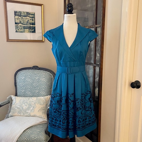 Kay Unger Dresses & Skirts - Kay Unger Dress